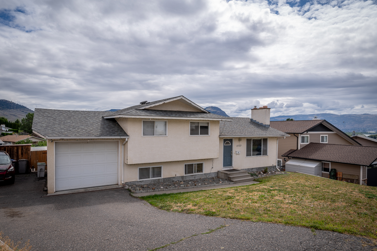 1737 Pennask Terrace Batchelor Heights Kamloops for Sale